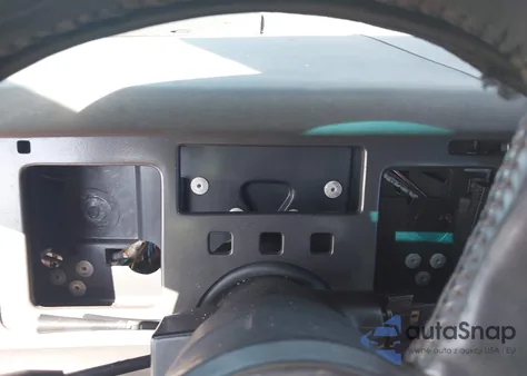 1984 Chevrolet Corvette из США, поврежденный, VIN LOT-1-44579218